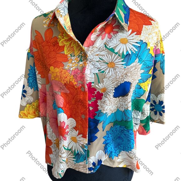 Gigio NWT Bright Multicolored Floral Short Sleeve Button Blouse Small - Picture 1 of 5